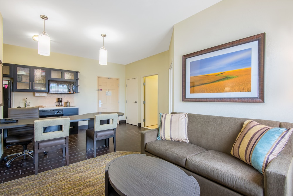 Candlewood Suites Jefferson City by IHG - photo 6