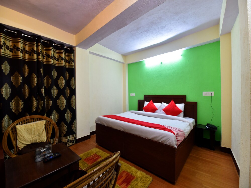 Oyo 27622 Gautam Regency — Shimla