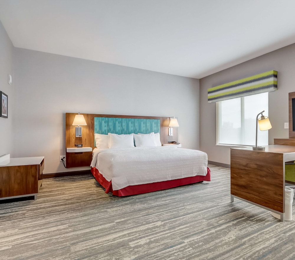 Hampton Inn and Suites by Hilton Cincinnati Midtown Rookwood - photo 8
