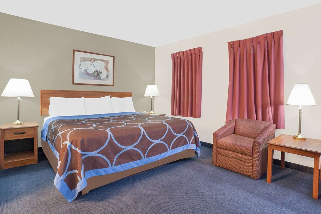 Super 8 by Wyndham Middletown - photo 13