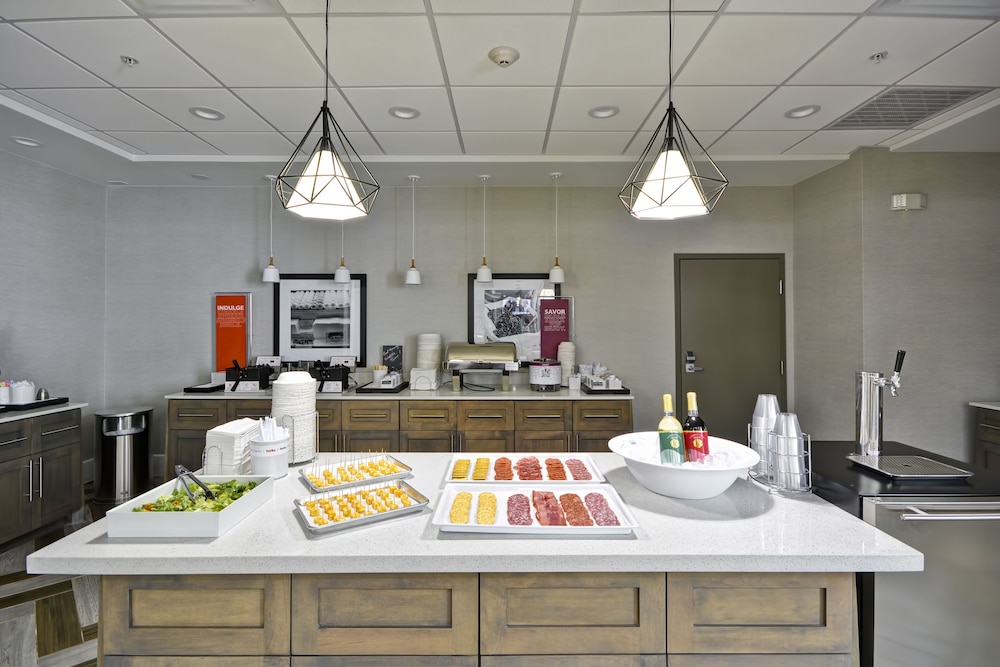 Hampton Inn Kyle - photo 31