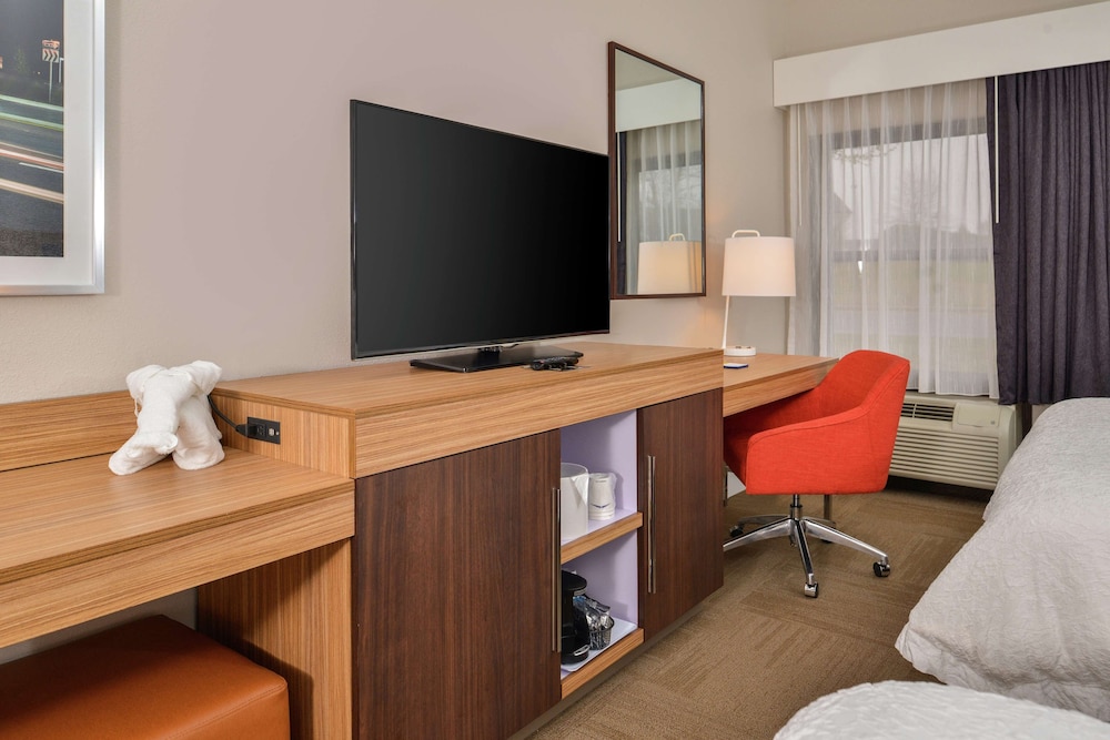 Hampton Inn Raleigh Clayton I 40 - photo 14