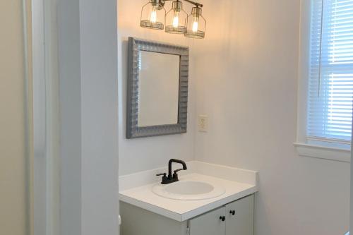 BeachyPeachyKeen by Oak Island Accommodations - photo 32