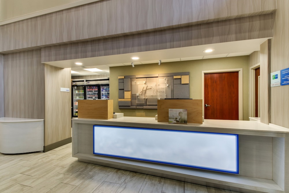 Holiday Inn Express & Suites Atlanta N Perimeter Mall Area by IHG - photo 29