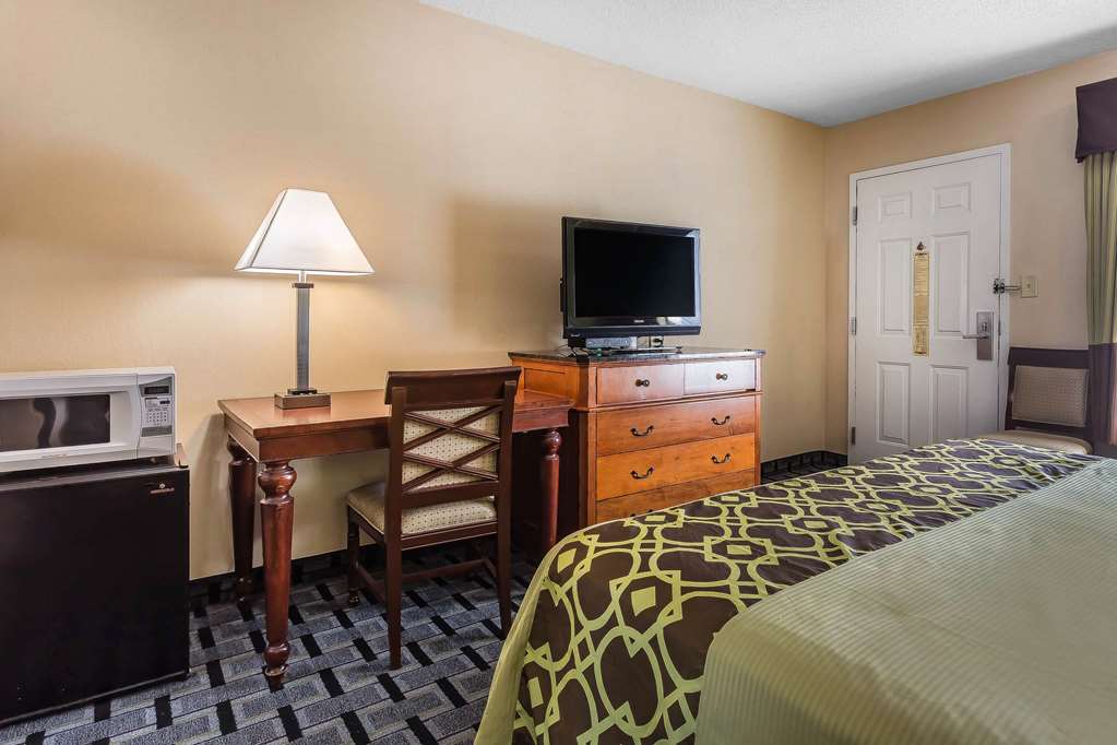 Rodeway Inn Augusta South - photo 18