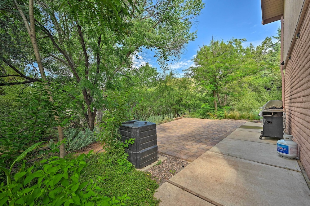 Swim Spa & Private Tavern: Sedona Hideaway - photo 21