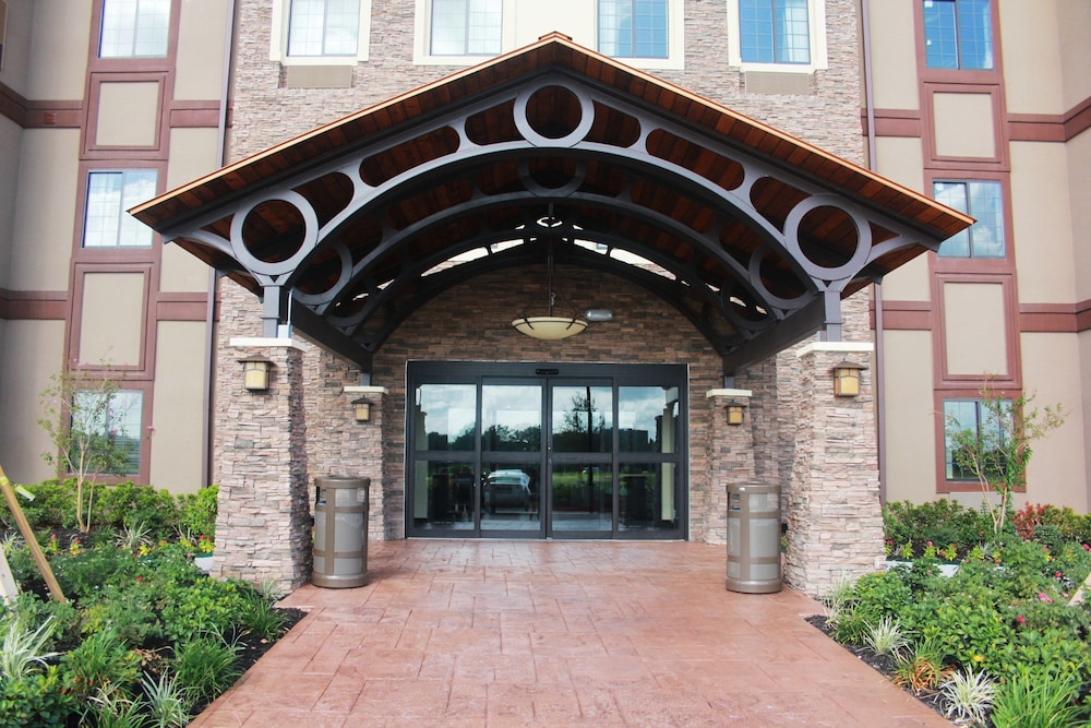 Staybridge Suites Houston IAH Beltway 8 by IHG — hotel near George Bush Intercontinental Airport