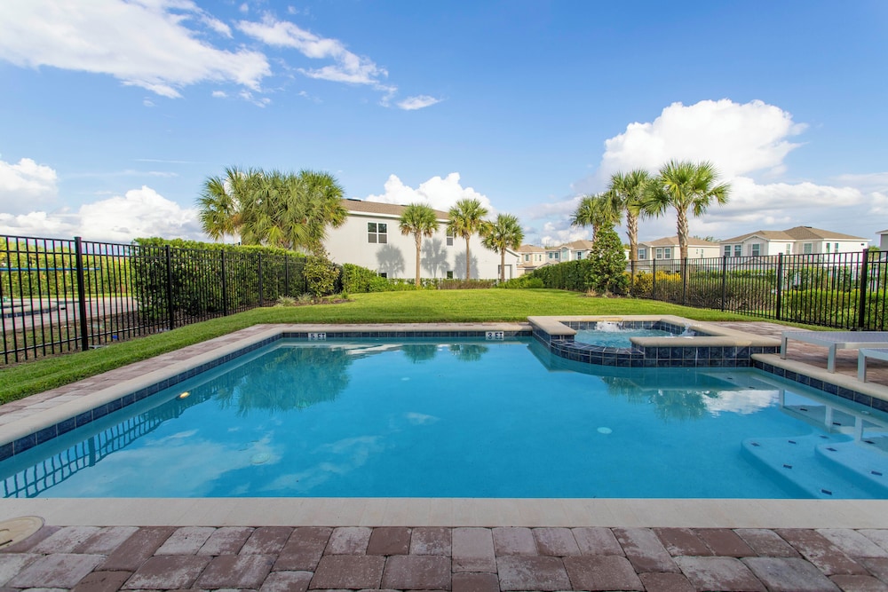 Luxurious 5Bd Single Family w Pool Jacuzzi Encore Resort 7432 - photo 38