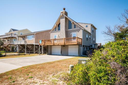Salty Dawg by Oak Island Accommodations - photo 6