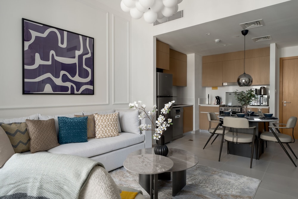 Maison Privee Serene Hideaway w Top Facilities in Creek Beach — 4-Star Luxury Hotel in Dubai, United Arab Emirates