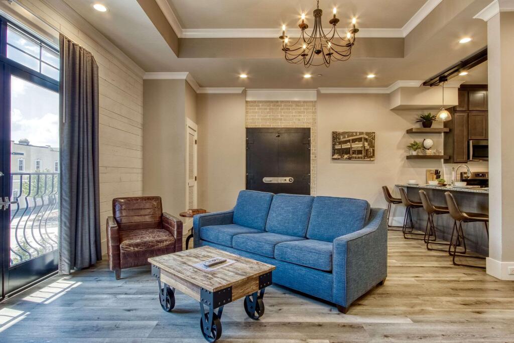 New Hotel Collection Smoky Mountains - photo 12