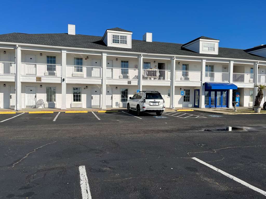 Motel 6 Georgetown SC Marina - featured photo