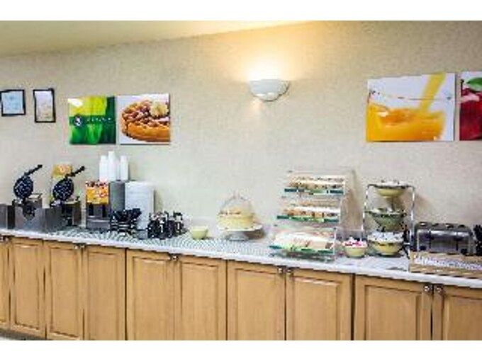 Quality Inn Kennewick - photo 13