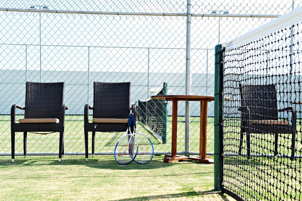 Tennis court