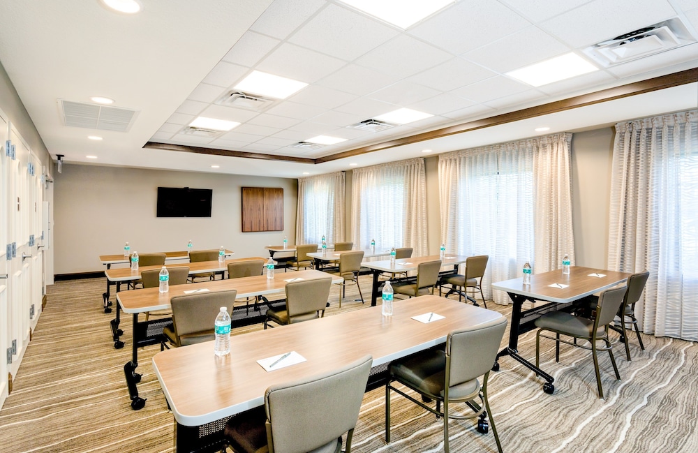 Staybridge Suites Fort Lauderdale Airport West by IHG - photo 35