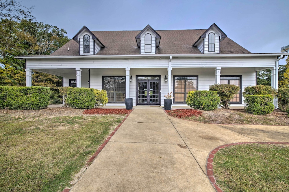 Starkvegas Clubhouse about 2 Mi to MSU Campus — hotel in Starkville