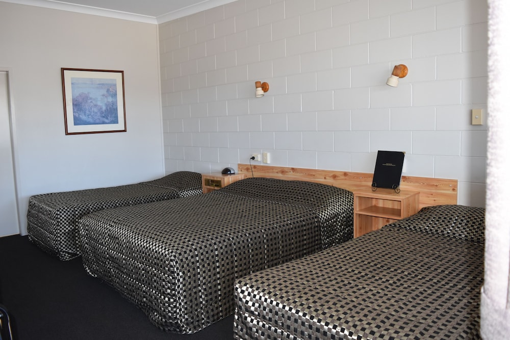 Black Diamond Motel — Blackwater — photo 5