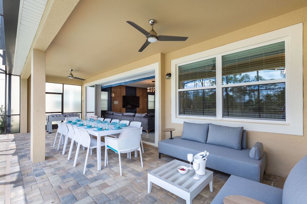 Solara Resort Luxury 9 Bedroom Homes - photo 16