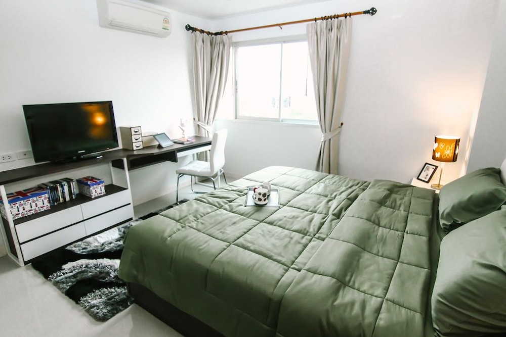 Pp Plus Mansion — Bangkok — photo 3