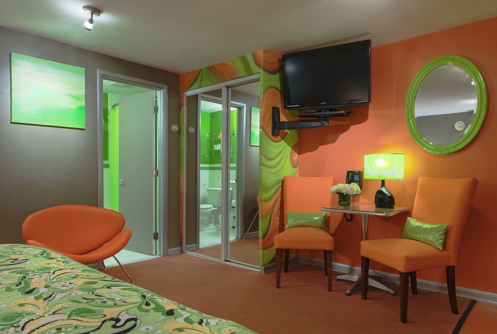 The Roxbury - photo 20