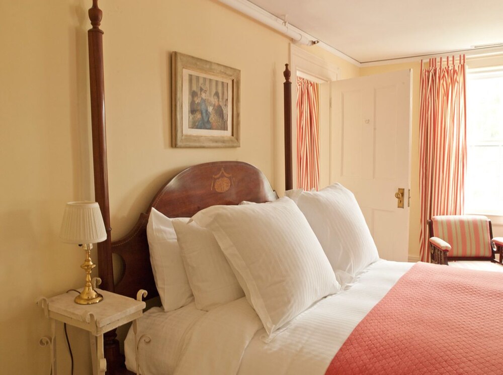 Bridgehampton Inn - photo 4