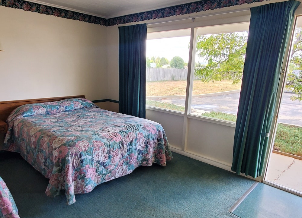 Robin Hood Motel - photo 7