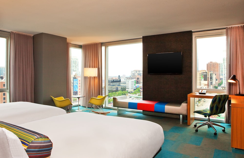 Aloft Chicago Downtown River North - featured photo