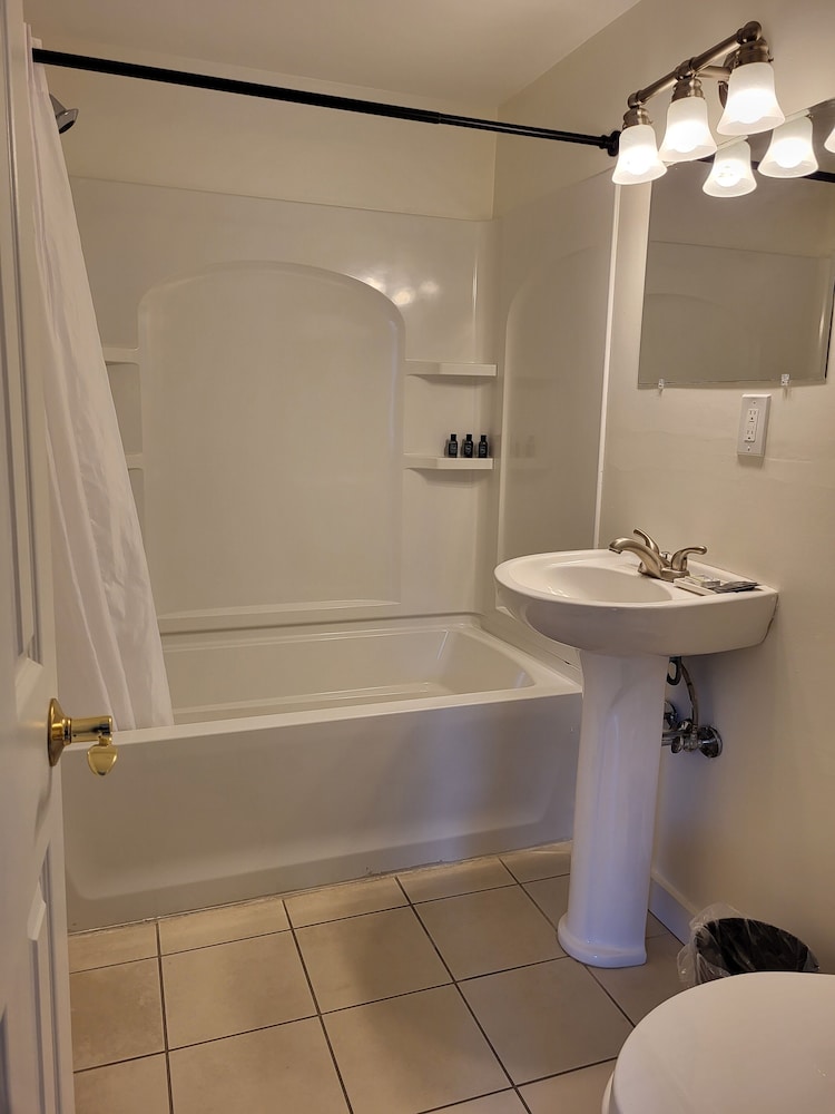 The Stowe Village Inn - photo 42