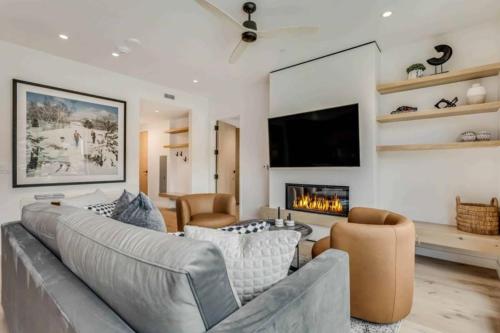 Electric Pass Lodge 205 by Snowmass Mountain Lodging — 4-Star Luxury Hotel in Snowmass Village, United States