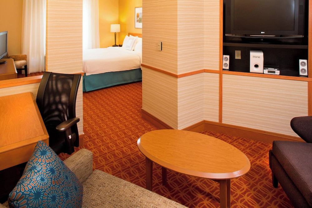 Fairfield Inn and Suites by Marriott Atlanta McDonough - photo 18