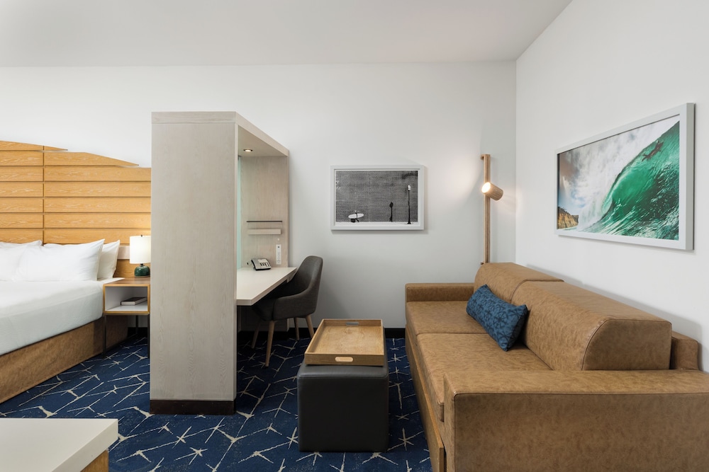 SpringHill Suites by Marriott Oceanside Beach - photo 32