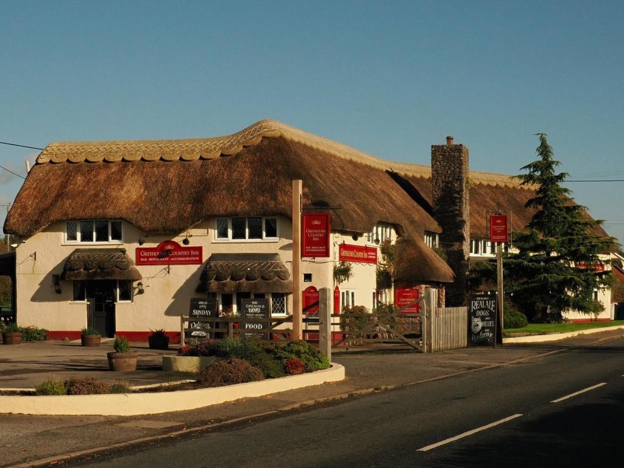 Greyhound Country Inn — 4-Star Luxury Hotel in Honiton, United Kingdom