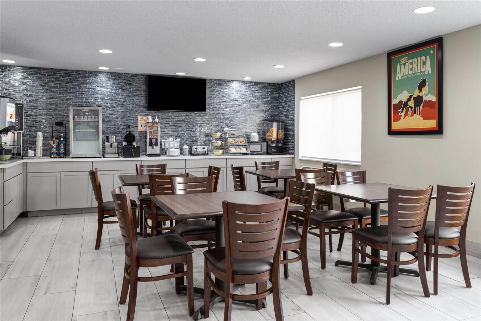 Travelodge by Wyndham Fargo West Acres - photo 24