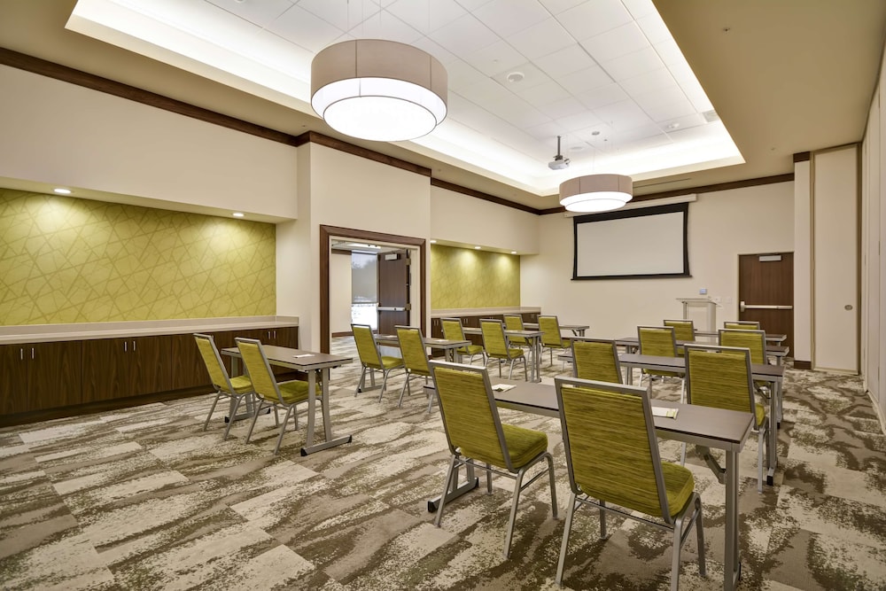 Home2 Suites by Hilton Dallas Downtown at Baylor Scott & White - photo 32