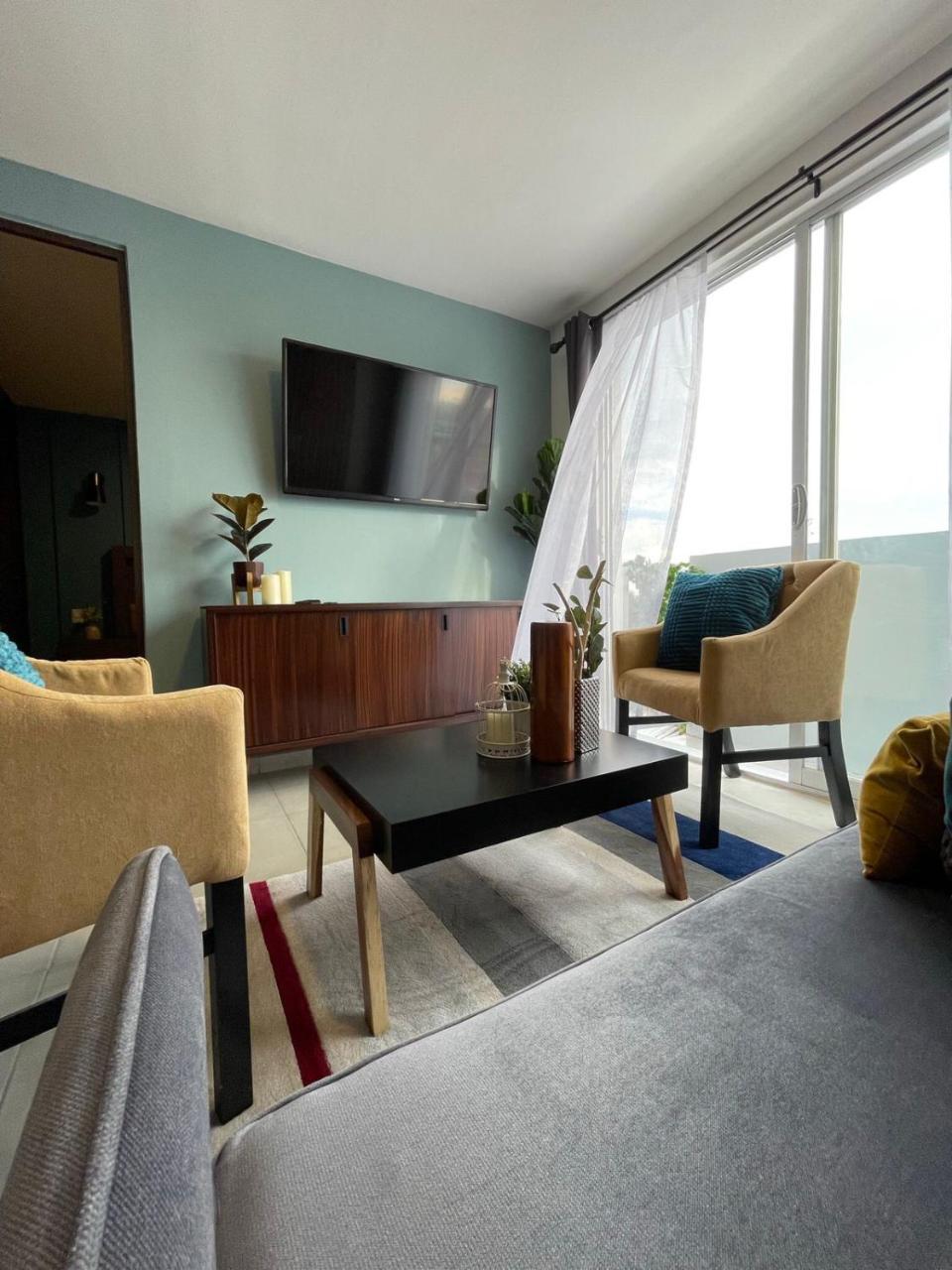 Departamento Mundo Viajero Guadalajara — 4-Star Luxury Hotel in Guadalajara, Mexico