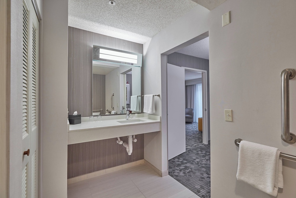 Courtyard by Marriott Eugene Springfield - photo 21