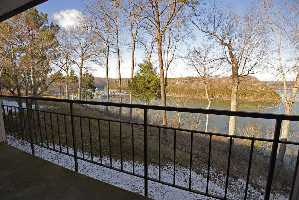 Lake Cumberland State Resort Park - photo 28