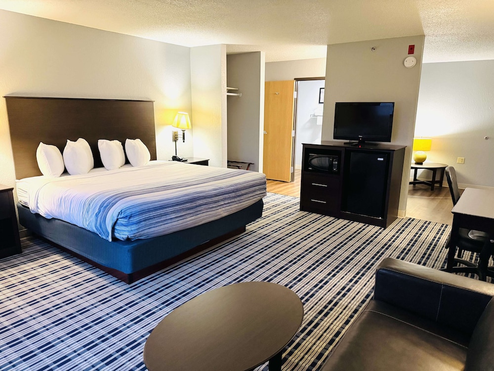 AmericInn by Wyndham Ames - photo 19