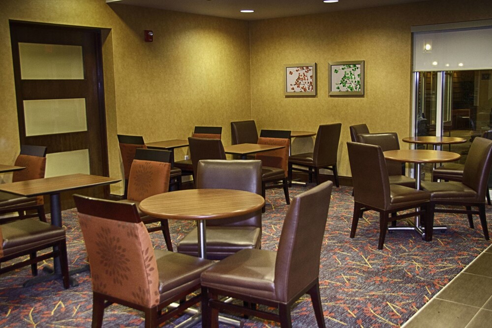 Residence Inn by Marriott Springfield South - photo 13