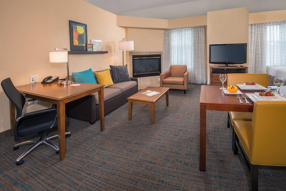 Residence Inn by Marriott Chesapeake Greenbrier - photo 18