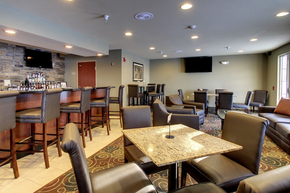 Cobblestone Inn & Suites Rugby - photo 33
