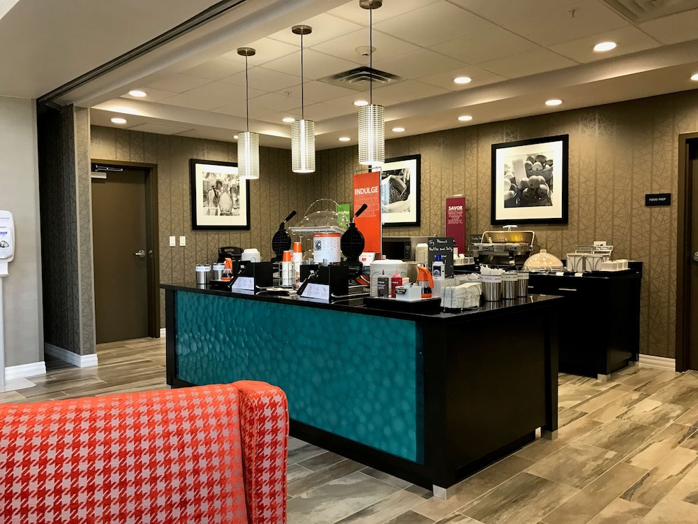 Hampton Inn & Suites Moore - photo 28