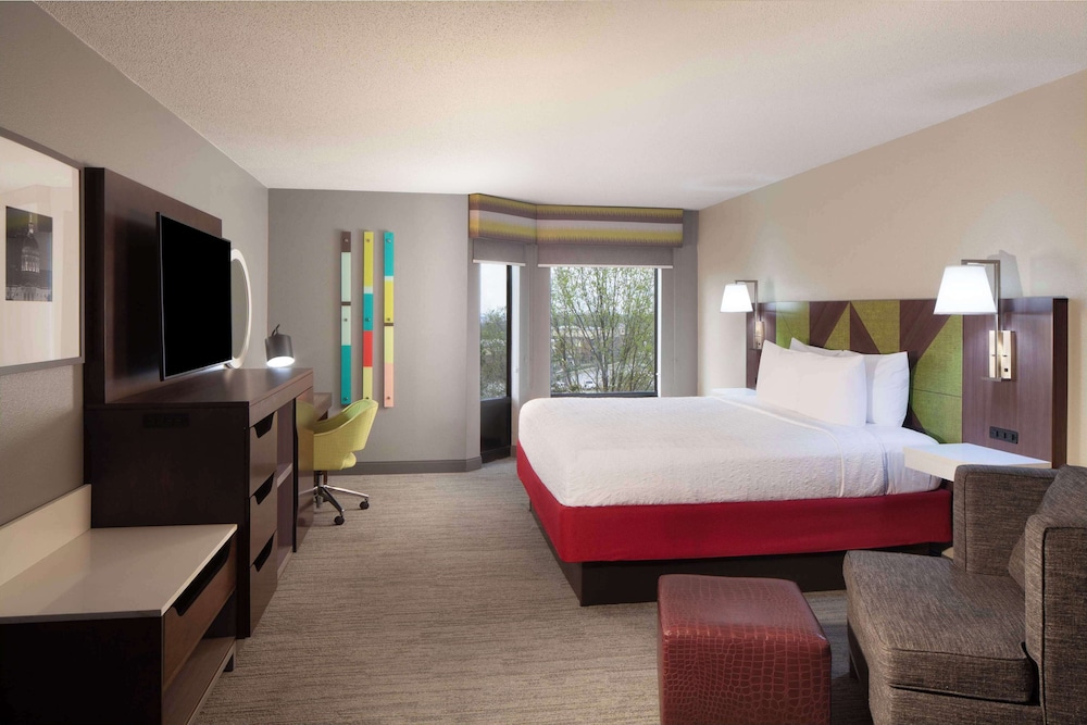 Hampton Inn & Suites Atlanta Airport North I 85 - photo 11