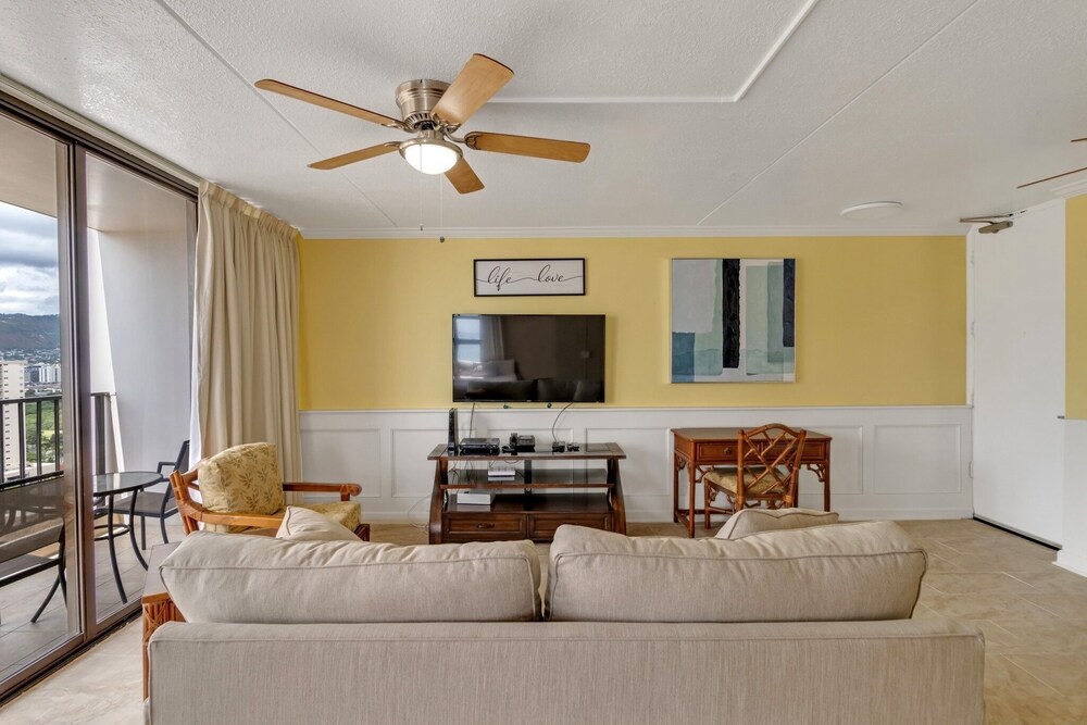 Tower 1 Suite 2214 Kp Condo - photo 12
