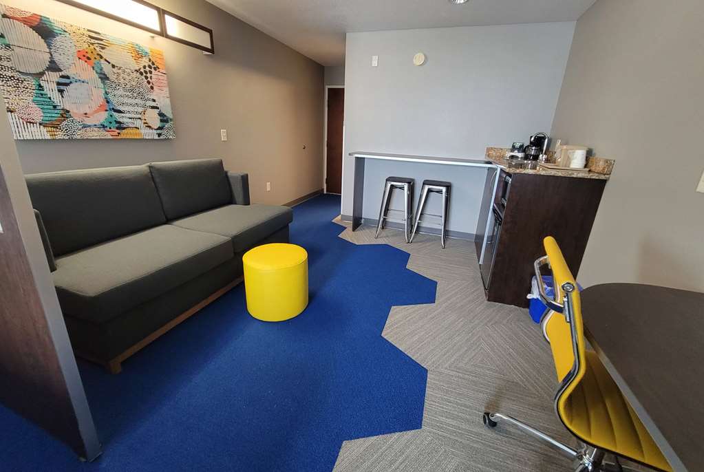 Microtel Inn & Suites by Wyndham Council Bluffs Omaha - photo 24