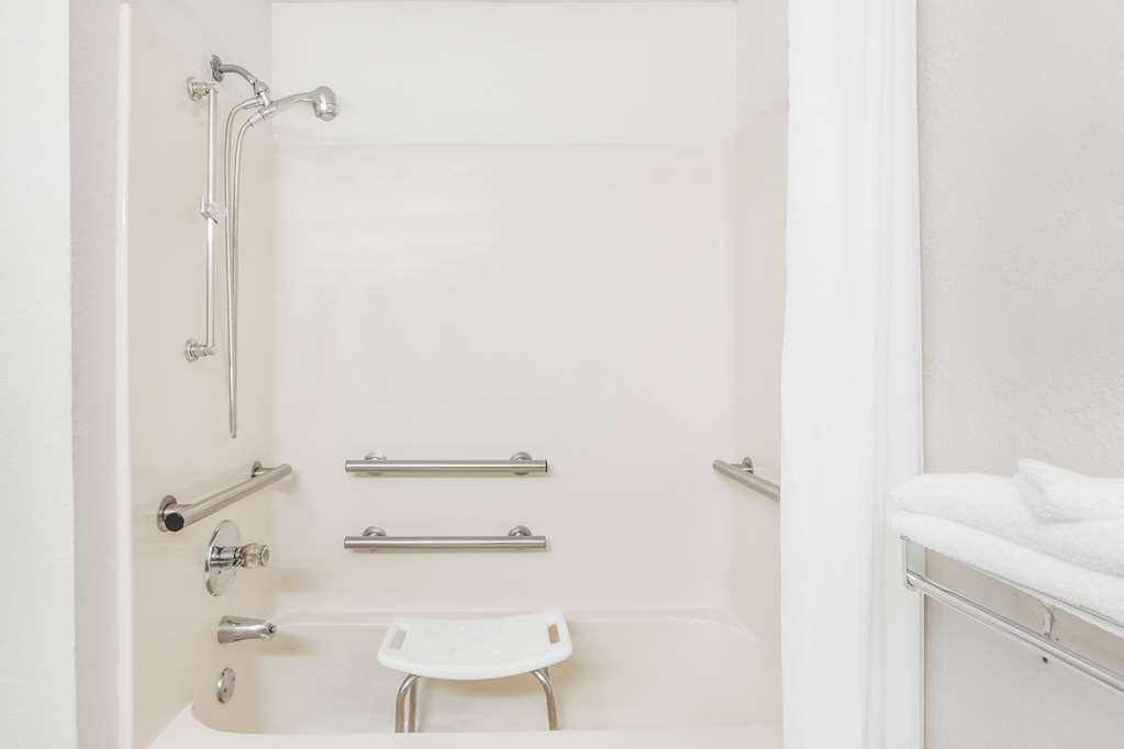 Super 8 by Wyndham Conway - photo 4