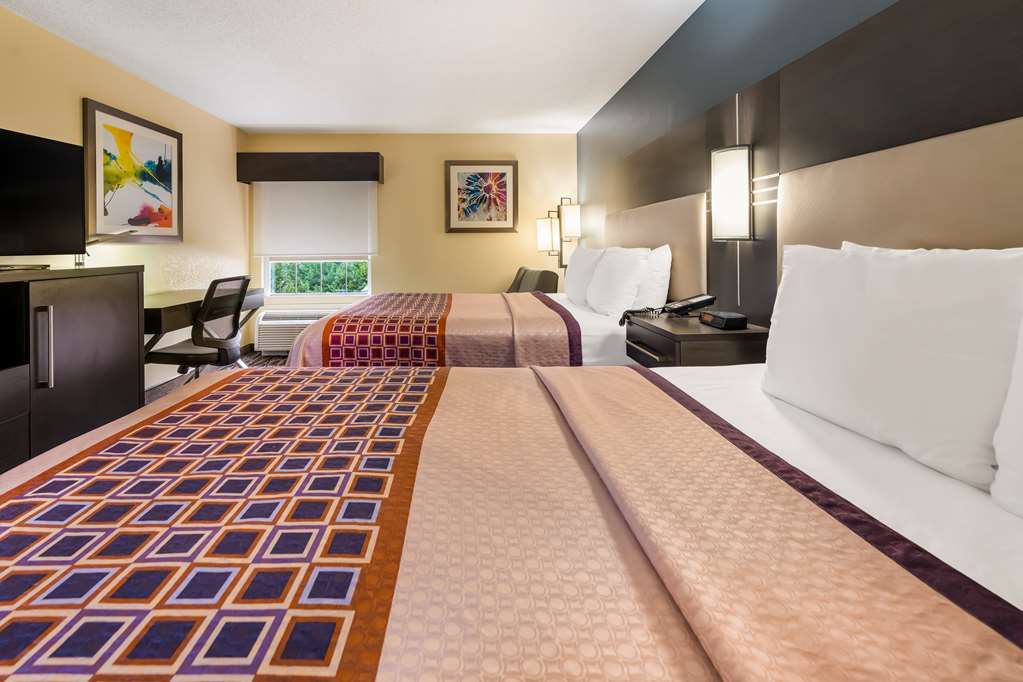 Best Western Bradbury Inn & Suites - photo 24