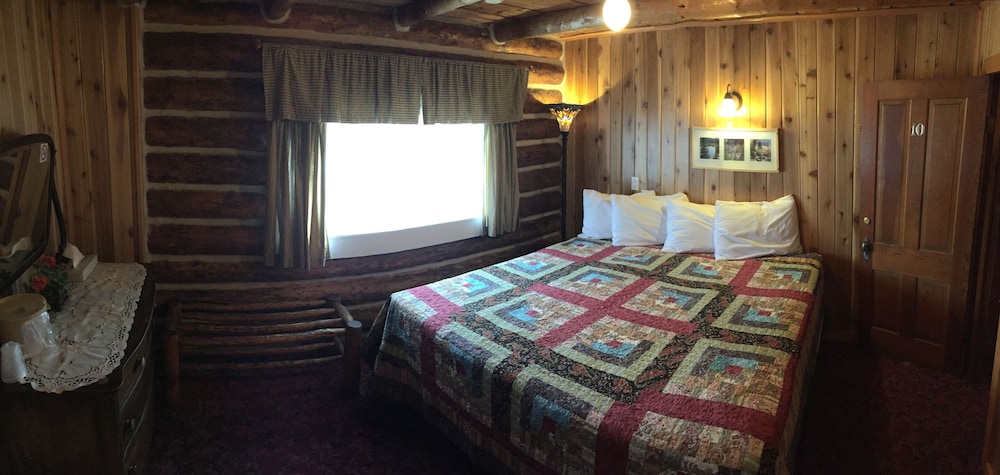 The Historic Madison Hotel Motel - photo 24