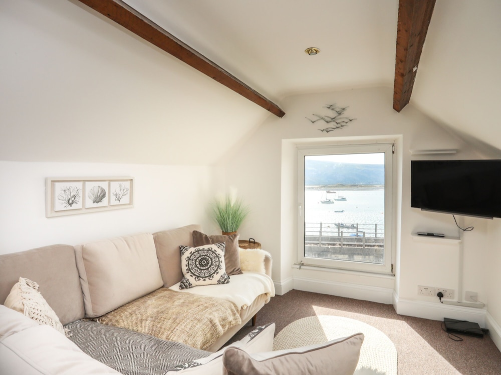 Arran House — 4-Star Luxury Hotel in Barmouth, United Kingdom