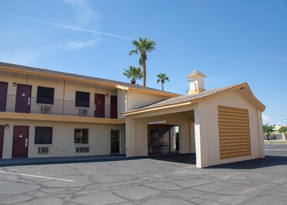 Travel Inn In Phoenix - photo 16